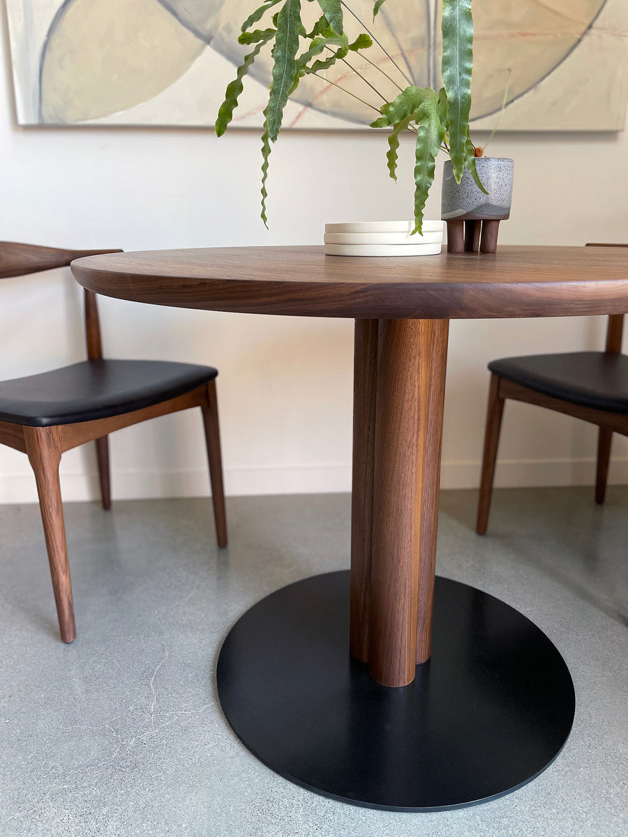 Posta Dining Table - Walnut