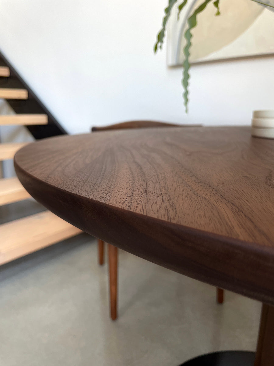 Posta Dining Table - Walnut